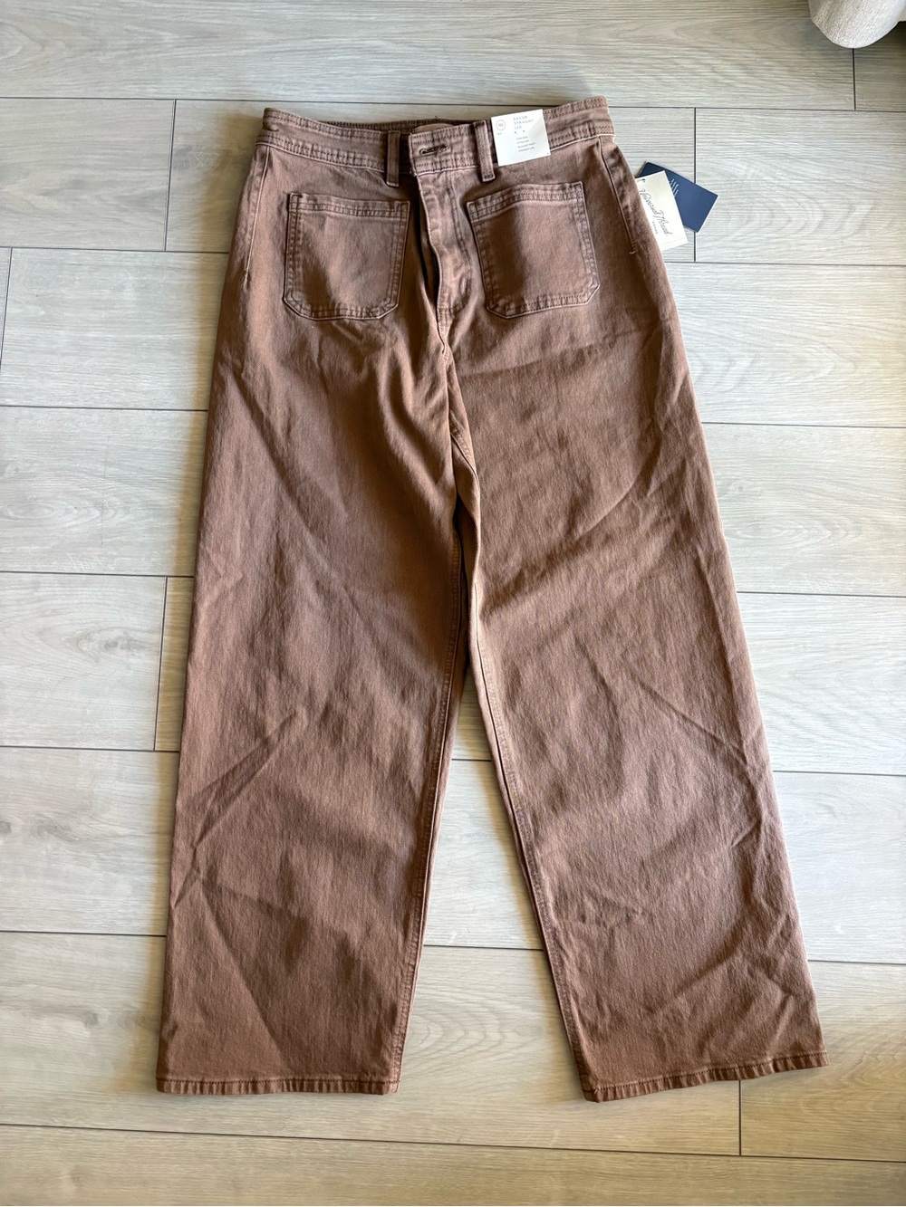 Universal Thread Sailor Relaxed Straight Jeans in Brown